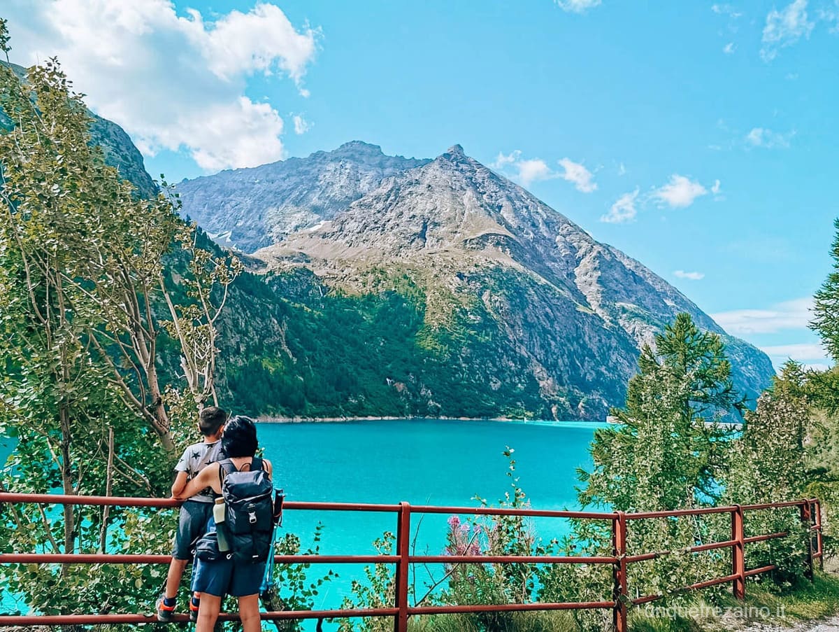 Al momento stai visualizzando Passeggiata al Lago Place-Moulin