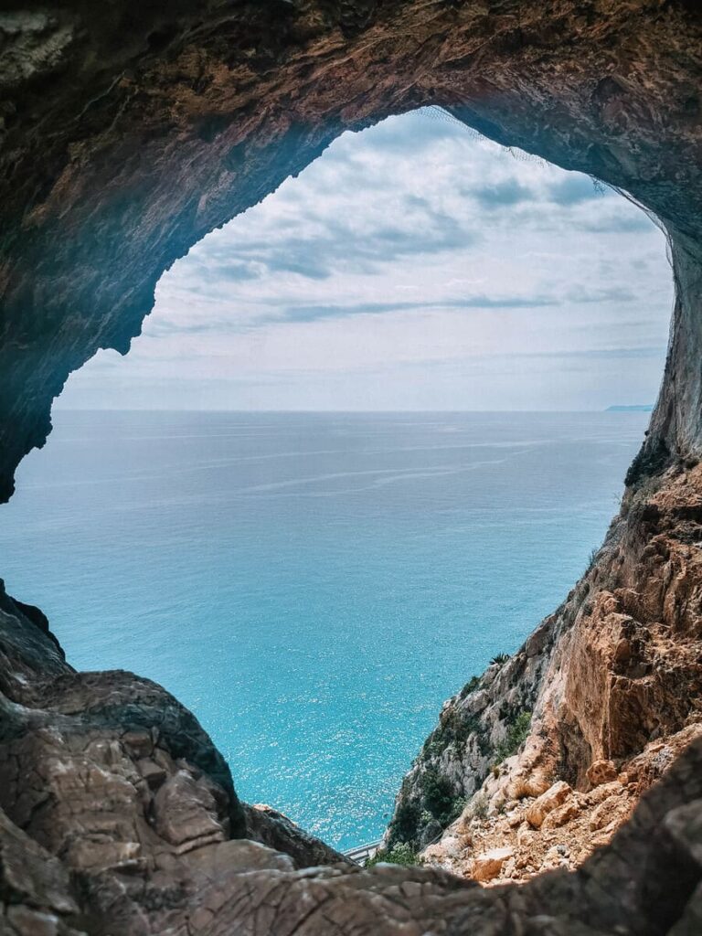 grotta dei falsari