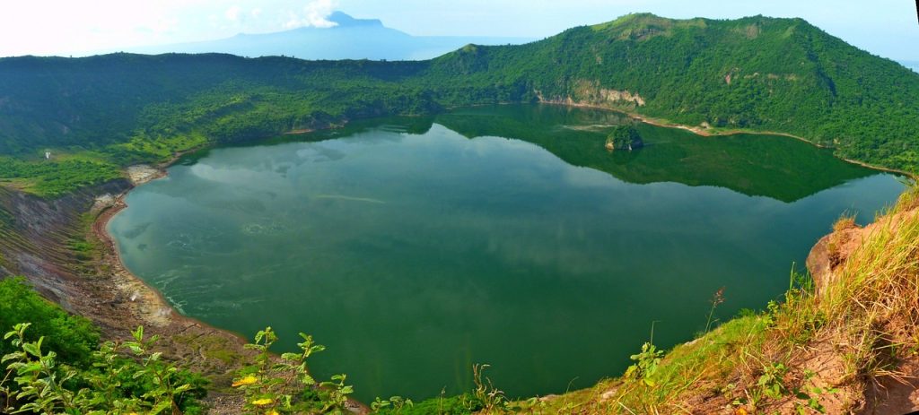 monolithic part of the waters, nature, no one, travel, landscape, lake, island, philippines, luzon, volcano, taal, crater, philippines, philippines, philippines, philippines, philippines, luzon, luzon, luzon